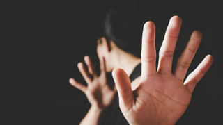 ఇంట్లో టీవీ చూస్తుండగా పడ్డ పిడుగు..! పాపం 9 మంది..