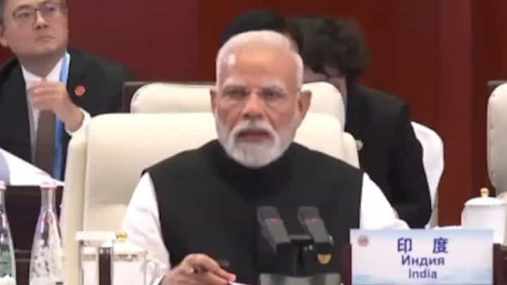 PM Modi: రష్యా-ఉక్రెయిన్ వివాదంపై ప్రధాని మోదీ కీలక కామెంట్స్.. ఏమన్నారంటే.? PM Modi: రష్యా-ఉక్రెయిన్ వివాదంపై ప్రధాని మోదీ కీలక కామెంట్స్.. ఏమన్నారంటే.?
