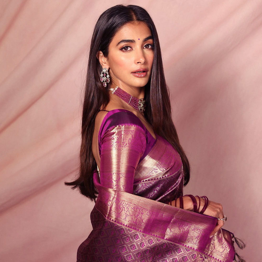 విక్రమ్ కే కుమార్ దర్శకత్వంలో నితిన్ హీరోగా ఓ స్పోర్ట్స్ డ్రామా రెడీ అవుతుంది. ఇందులో కూడా హీరోయిన్‌గా పూజా హెగ్డేను తీసుకుంటున్నట్లు తెలుస్తుంది. 