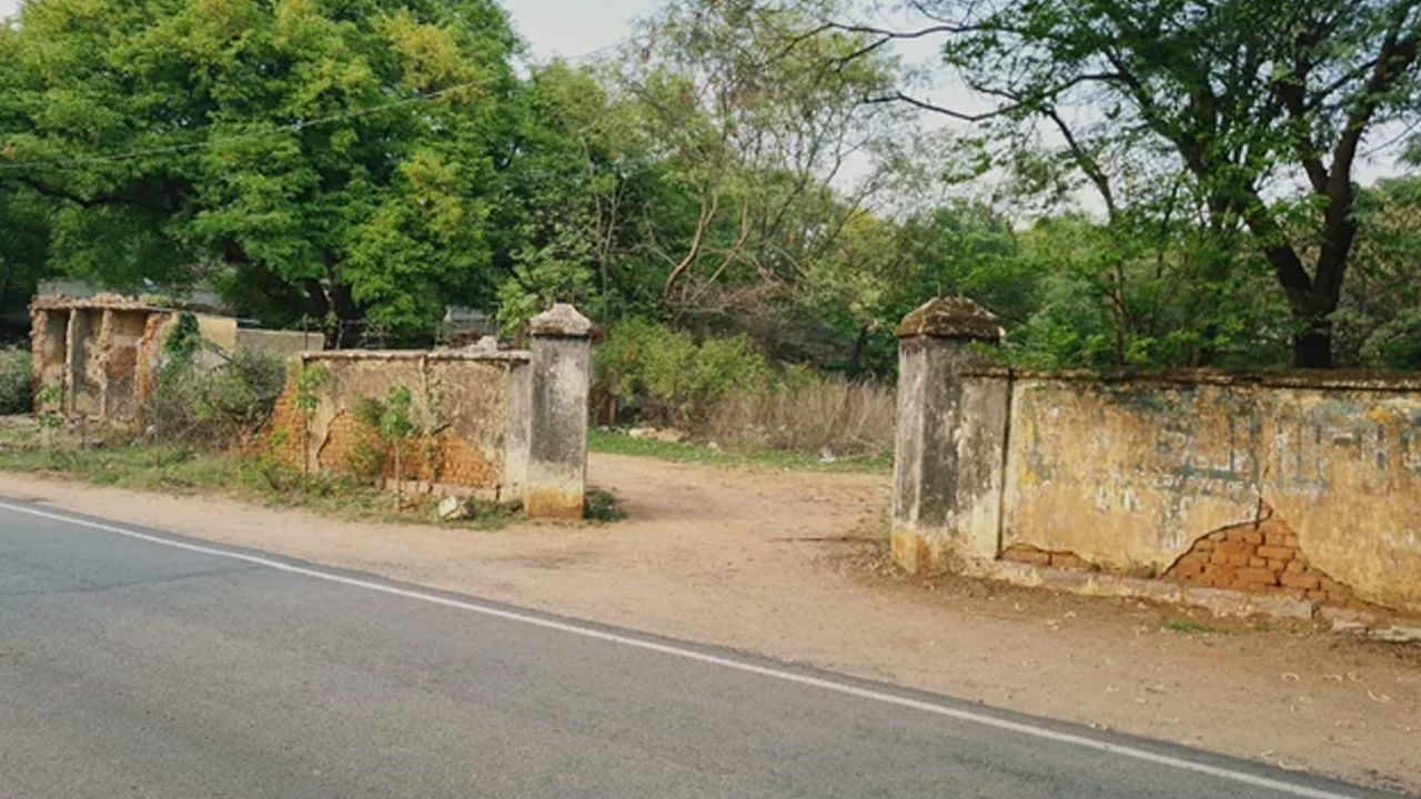 Telangana: ఓ ఇంటి నుంచి అదేపనిగా వింత చప్పుళ్లు.. ఏంటని చూడగా.. వామ్మో.!