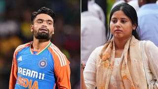 Asia Cup 2025 : టీమిండియా మ్యాచ్‌లలో కనిపిస్తున్న ఈ బ్యూటీఫుల్ లేడీ ఎవరు? కోహ్లీకి ఈమె ఏమవుతుదంటే ?