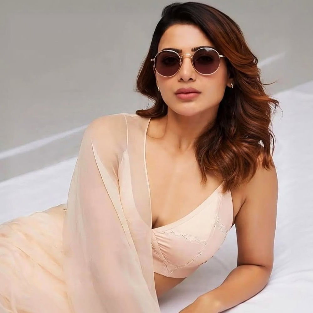 టాప్‌ టెన్‌లో తన పేరు ఉండటాన్నే సక్సెస్‌గా ఫీలయ్యారట సామ్‌. ఏడాదికి నాలుగైదు సినిమాలు చేస్తూ, నిత్యం బిజీగా ఉంటూ.. ఎప్పుడూ లైమ్‌ లైట్‌లో ఉండాలని కోరుకునేవారట సామ్‌. కానీ ఇప్పుడు ఆ రోజుల్ని ఆలోచించుకుంటే ఒక రకంగా ఇబ్బందిగా ఉందని అంటున్నారు ఈ లేడీ. 