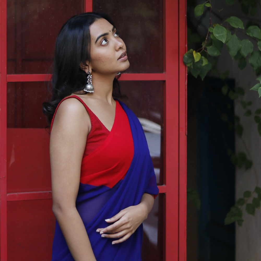 మొన్నామధ్య ఓ ఇంటర్వ్యూలో పాల్గొన్న ఆమె.. కొన్ని ఆసక్తికర కామెంట్స్ చేసింది.  తనకు ఇన్ స్టాలో సరైన ఫాలోవర్స్ లేకపోవడంతో సినిమాల నుంచి తప్పించారని.. మిలియన్ ఫాలోవర్స్ ఉన్న కొందరికి అవకాశాలు ఇచ్చారని చెప్పుకొచ్చింది.