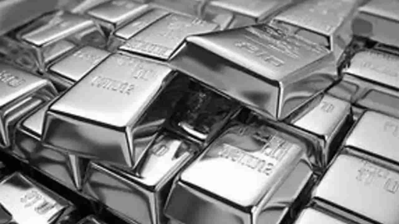 Silver: బిగ్ షాక్.. రూ.లక్షన్నరకు వెండి..! వారికి మాత్రం మస్త్ లాభాలు..