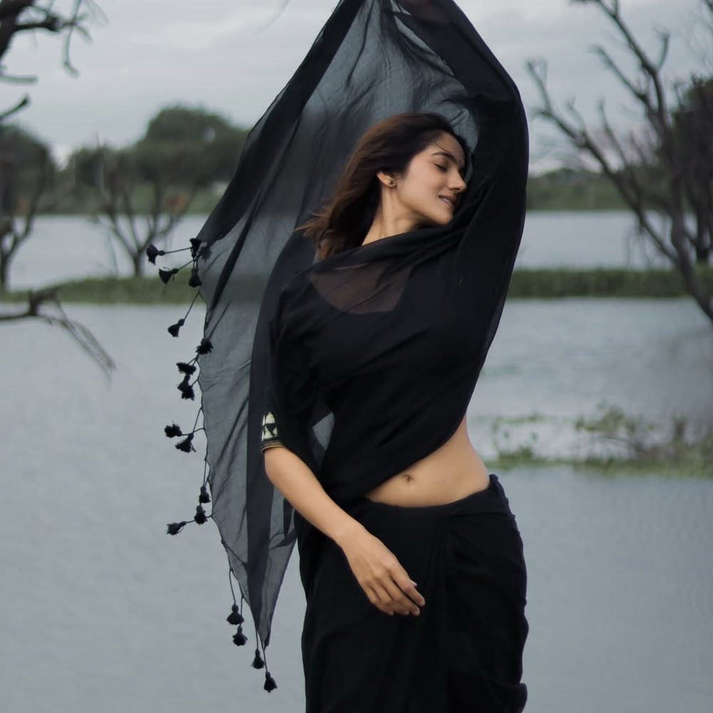 ఈ సినిమా తర్వాత తెలుగు సినిమాలు, షార్ట్ ఫిల్మ్స్ చేసింది. ఇప్పటివరకు పలు చిత్రాలతో మెప్పించింది. అయినా సరైన బ్రేక్ మాత్రం అందుకోలేకపోయింది. తన నటనతో స్క్రీన్ ప్రెజన్స్ తో మంచి ఇంప్రెషన్ క్రియేట్ చేసుకుంది ఈ వయ్యారి. మోడలింగ్ రంగంలోకిఅడుగుపెట్టి ఆ తర్వాత సినిమాల్లోకి వచ్చింది. 