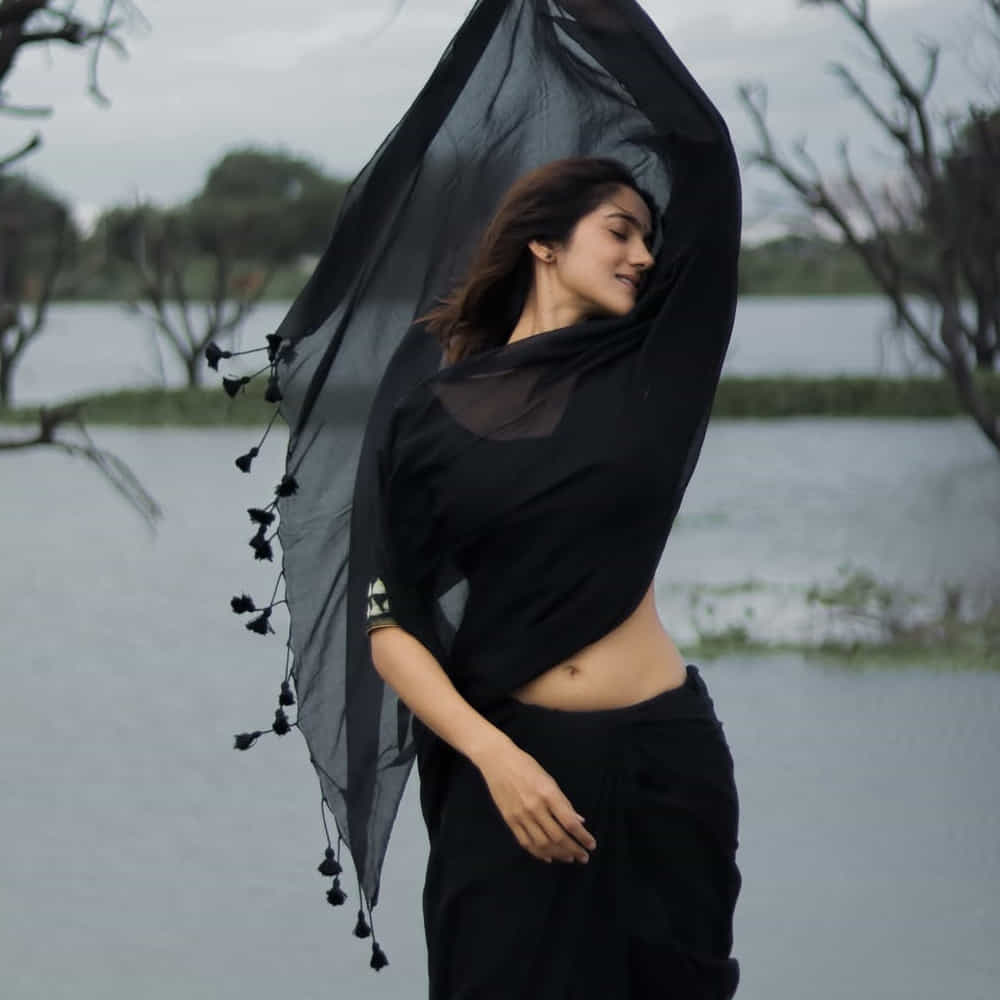ఈ సినిమా తర్వాత తెలుగు సినిమాలు, షార్ట్ ఫిల్మ్స్ చేసింది. ఇప్పటివరకు పలు చిత్రాలతో మెప్పించింది. అయినా సరైన బ్రేక్ మాత్రం అందుకోలేకపోయింది. తన నటనతో స్క్రీన్ ప్రెజన్స్ తో మంచి ఇంప్రెషన్ క్రియేట్ చేసుకుంది ఈ వయ్యారి. మోడలింగ్ రంగంలోకిఅడుగుపెట్టి ఆ తర్వాత సినిమాల్లోకి వచ్చింది.
