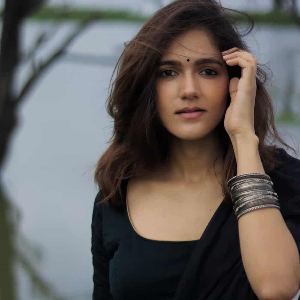 మోడల్ గా ప్రత్యేక గుర్తింపు సంపాదించుకున్న ఆమె.. ఇప్పుడు కథానాయికగా రాణిస్తుంది. మరోవైపు నెట్టింట యాక్టివ్ గా ఉంటూ నిత్యం ఏదోక పోస్ట్ చేస్తుంటుంది. తాజాగా ఈ అమ్మడు లేటేస్ట్ ఫోటోస్ తెగ వైరలవుతున్నాయి. ఆమె ఫిట్నెస్ లుక్ చూసి ఆశ్చర్యపోతున్నారు జనాలు.