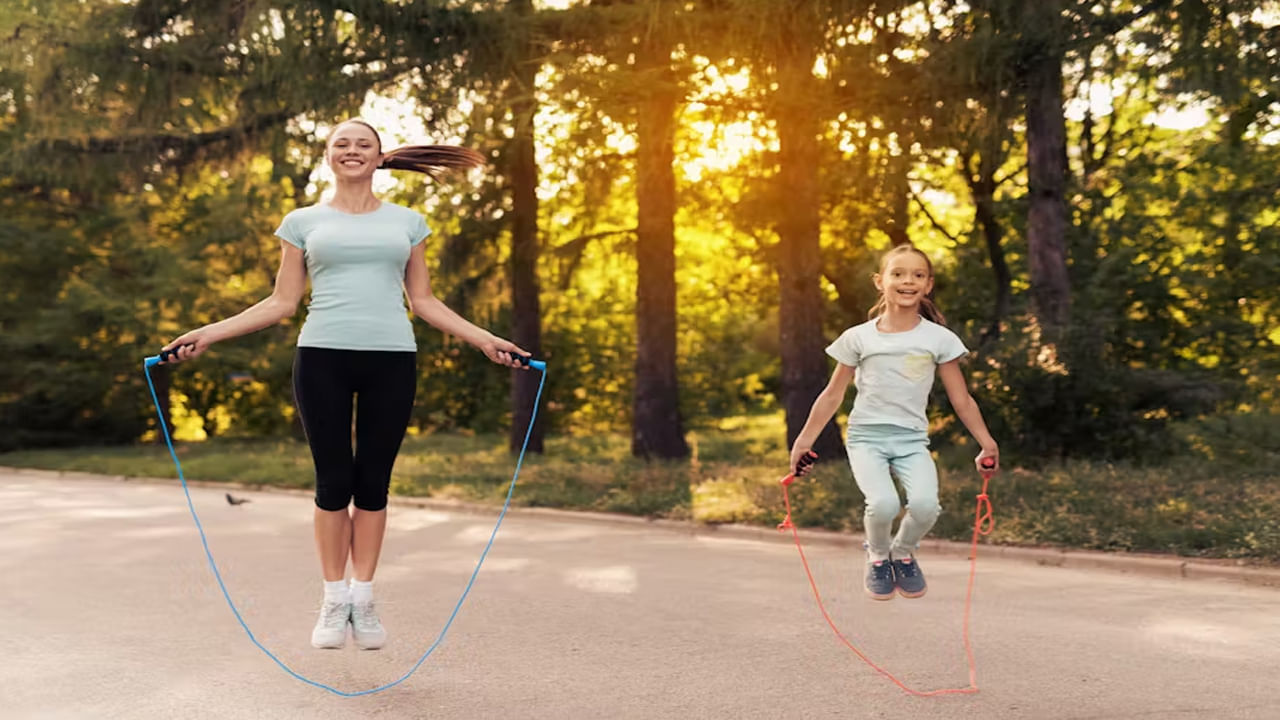 Skipping Health Benefits: పిల్లలాట కాదు గురూ.. రోజూ 15నిమిషాల స్కిప్పింగ్‌తో ఇలాంటి డేంజర్ వ్యాధులు పరార్‌..!