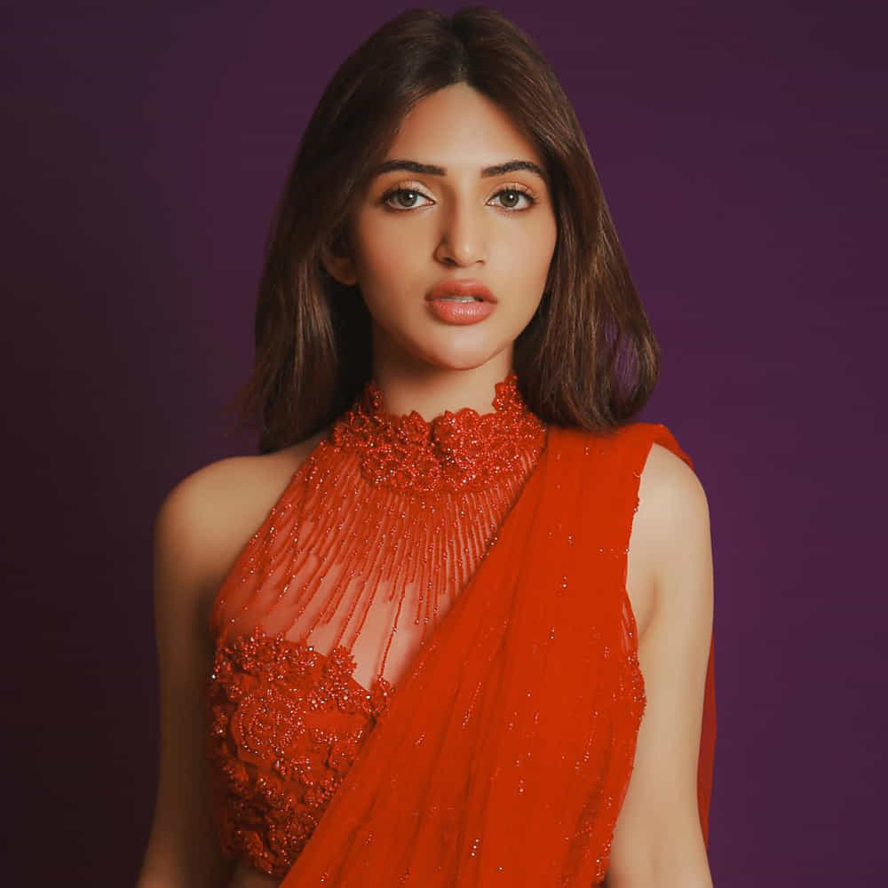 మీకు ఎప్పుడైనా నిస్సత్తువ ఆవహిస్తే ఏం చేస్తారు? అని ఎవరైనా శ్రీలీలను అడిగితే ఏం ఆన్సర్ వినిపిస్తుందో తెలుసా? నేరుగా ఇంటికెళ్లి... ఇంట్లో బాగా ఇష్టమైనవారిని గట్టిగా హగ్ చేసుకుంటారట.