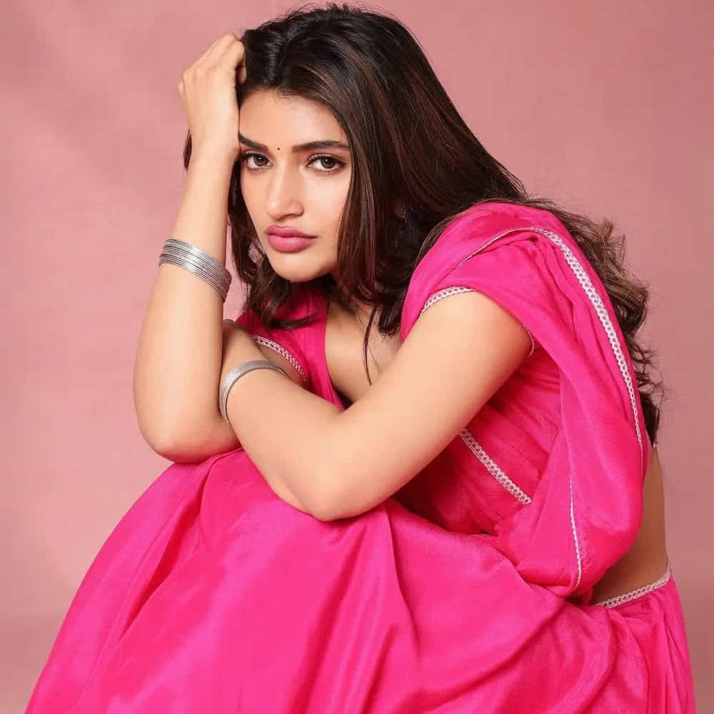 ఇప్పుడు కూడా రవితేజతో మాస్ జాతర.. పవన్ కళ్యాణ్ ఉస్తాద్ భగత్ సింగ్ సినిమాల్లో నటిస్తున్నారు. కాకపోతే వీటి తర్వాత కొన్నాళ్లుగా తెలుగు సినిమాలకు సైన్ చేయట్లేదు ఈ వైరల్ వయ్యారి.