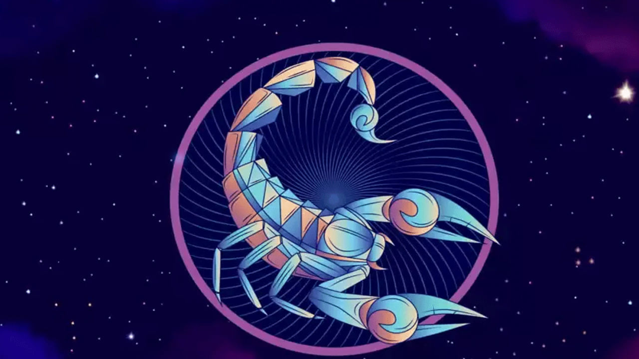 వృశ్చిక రాశి :సూర్యుడు కన్యారాశిలోకి సంచారం చేయడం వలన వృశ్చిక రాశి వారికి పట్టిందల్లా బంగారమే కానున్నది. వీరికి పనుల్లో అడ్డంకులు తొలిగిపోతాయి. చాలా రోజుల నుంచి వాయిదా వేసుకుంటూ వస్తున్న పనులన్నింటిని పూర్తి చేస్తారు. బంధుమిత్రులతో ఆనందంగా గడుపుతారు. వ్యాపారల్లో అనేక లాభాలు అందుకుంటారు. భాగస్వామ్య వ్యాపారం చాలా బాగా సాగుతుంది.