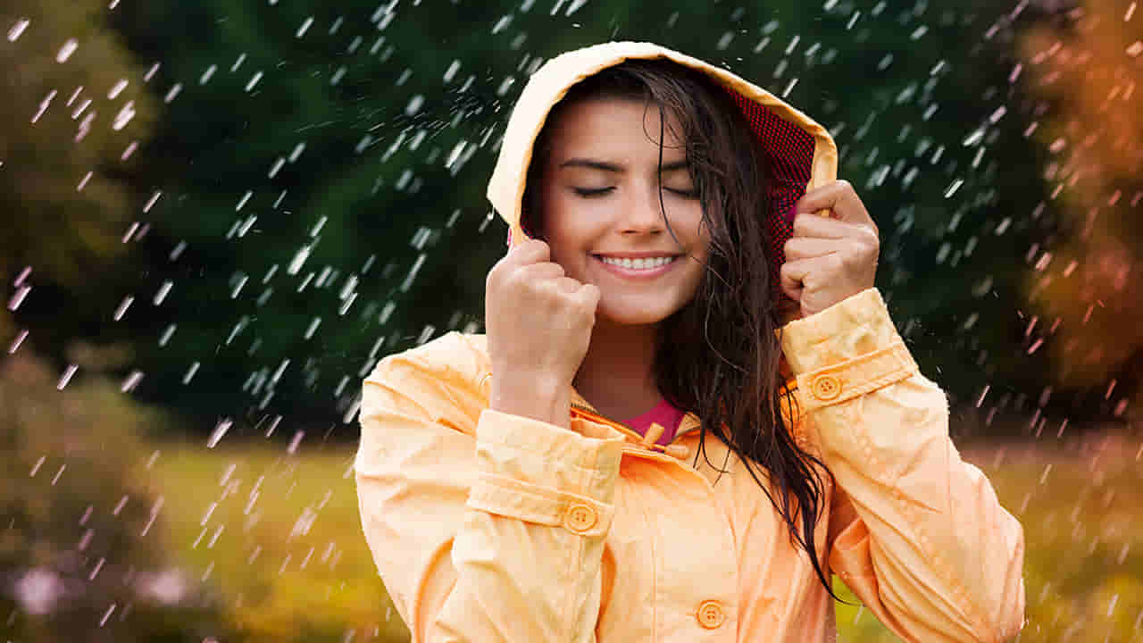 వర్షాకాలంలో సన్స్క్రీన్ మానేస్తున్నారా?.. నిపుణులు ఏం చెబుతున్నారంటే..