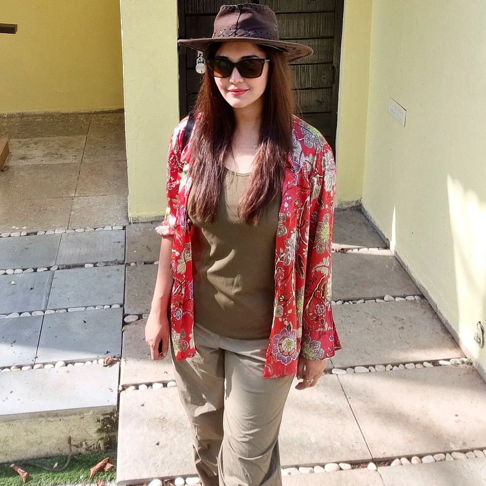 తమిళంలోనూ ఈ అమ్మడు పలు సినిమాలు చేసింది. అక్కడా ఈ బ్యూటీకి అదృష్టం కలిసి రాలేదు.సురభి టాలీవుడ్ లో 'శశి' అనే మూవీ తో ప్రేక్షకులను పలకరించింది. ఇందులో ఆది సాయి కుమార్ హీరోగా నటించాడు.