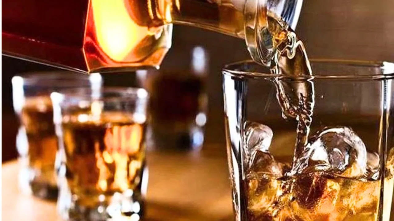 Tax Free Liquor: ఇక్కడ మద్యంపై నో ట్యాక్స్‌.. రికార్డ్‌ స్థాయిలో అమ్మకాలు.. ఎక్కడో తెలిస్తే..