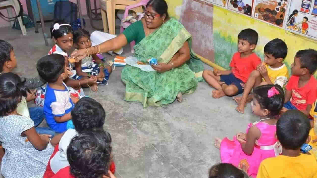 Telangana News: అంగన్వాడీ టీచర్స్, సిబ్బందికి గుడ్న్యూస్.. 8 రోజుల పాటు దసరా సెలవుల ప్రకటించిన ప్రభుత్వం