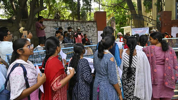 TGPSC Group 2 Jobs: గ్రూప్ 2 ఉద్యోగాలకు పోస్టింగ్ దశలో బ్రేక్.. ఎదురు చూపులు ఇంకెన్నాళ్లో??