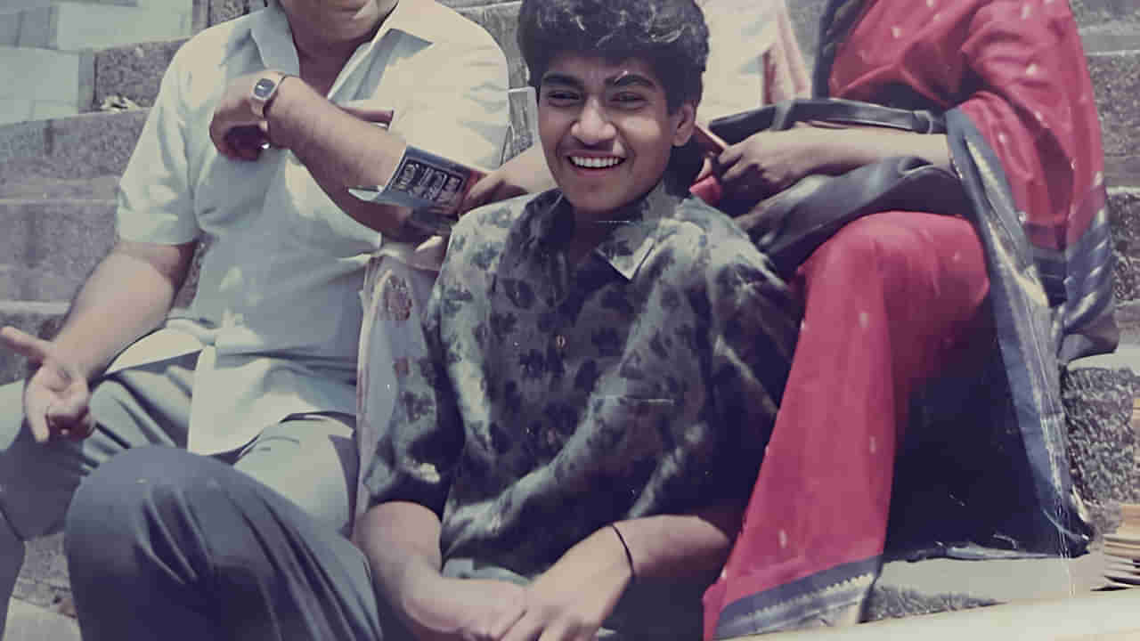 Tollywood: స్టార్ హీరో మెటీరియల్ కదా! ఈ ఫొటోలో ఉన్న టాలీవుడ్ నటుడిని గుర్తు పట్టారా?