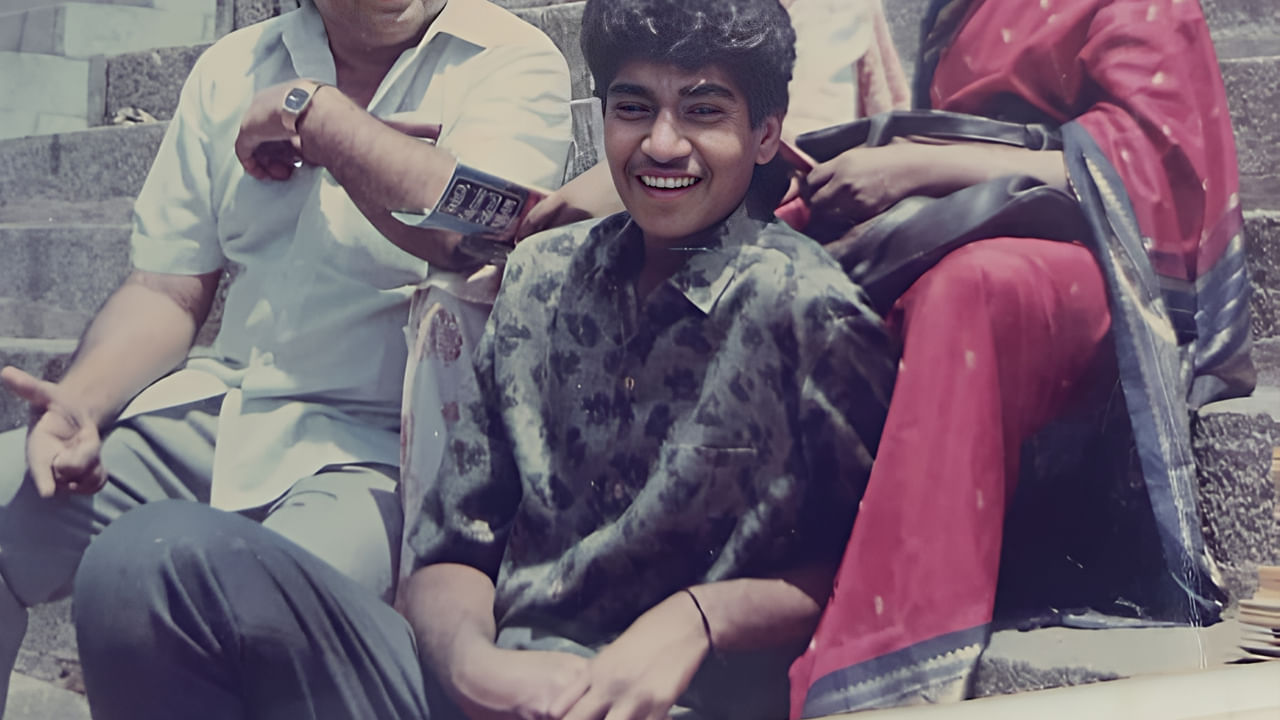 Tollywood: స్టార్ హీరో మెటీరియల్ కదా! ఈ ఫొటోలో ఉన్న టాలీవుడ్ నటుడిని గుర్తు పట్టారా?