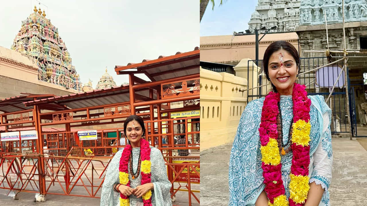 శ్రీముఖి అరుణాచలం, తిరుమల యాత్రలకు సంబంధించిన ఫొటోలు ఇప్పుడు నెట్టింట వైరలవుతున్నాయి. వీటిని చూసిన నెటిజన్లు క్రేజీ కామెంట్స్ చేస్తున్నారు.