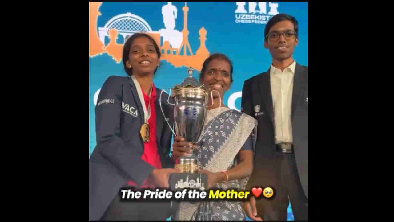 Video: చారిత్రాత్మక విజయం.. కట్చేస్తే.. ట్రోఫీని తల్లి చేతుల్లో పెట్టి.. ఎమోషనల్ వీడియో