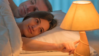 Vastu Tips: శంఖు పుష్పి మొక్కను ఈ దిశలో ఈ రోజున నాటండి.. డబ్బుని అయస్కాంతంలా ఆకర్షిస్తుంది..