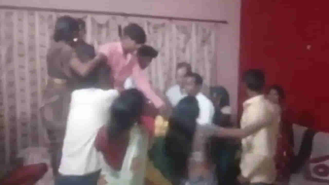 Uttar Pradesh: ఏంట్రా ఇలా తయారయ్యారు.. సమోసా తేలేదని భర్తని కొట్టిన భార్య..