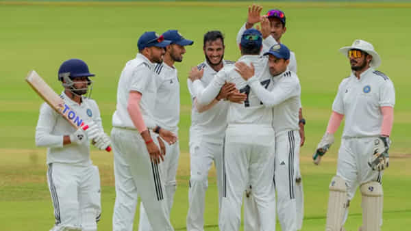 ఫిట్నెస్ పరీక్షలో ఫెయిల్.. కట్చేస్తే.. స్వ్కాడ్ నుంచి డేంజరస్ ప్లేయర్ ఔట్