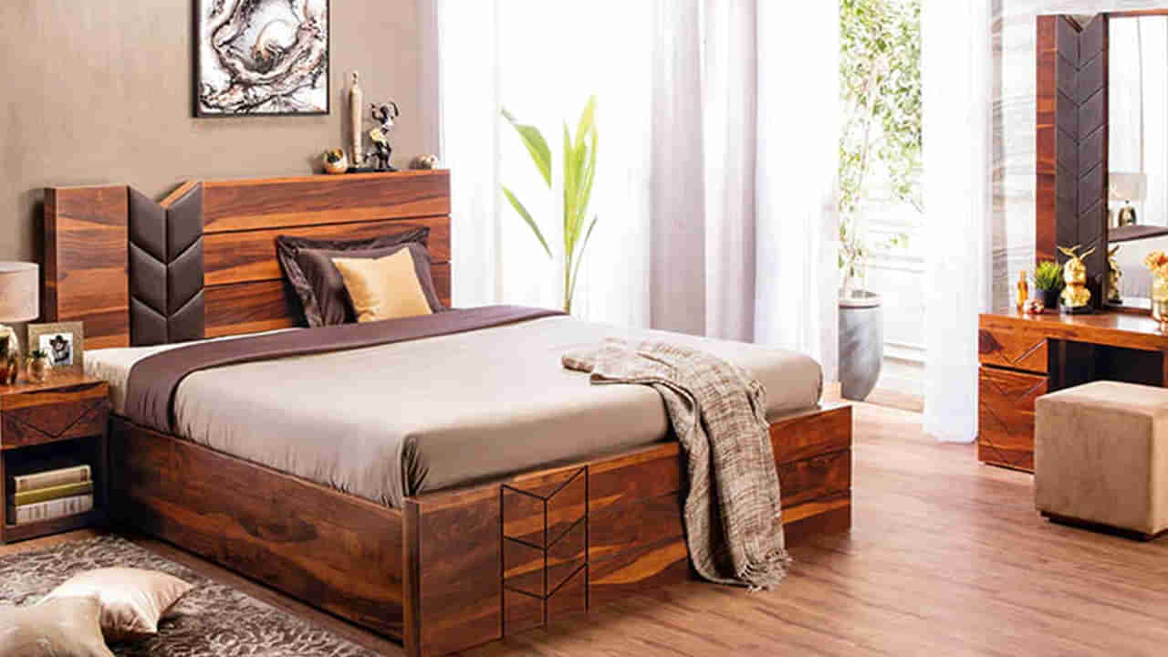 పెళ్లి మంచంలోంచి వింత శబ్ధాలు.. భయంతో ఓపెన్‌ చేసిన భర్త.. కట్‌చేస్తే సీన్‌ సీతార్‌..!