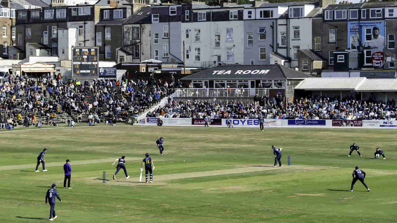 పాక్ వద్దు పొమ్మంది.. కట్ చేస్తే.. 83 ఫోర్లు, 10 సిక్సర్లతో ఇంగ్లాండ్‌లో తేలిన ప్లేయర్.. ఎవరంటే.?