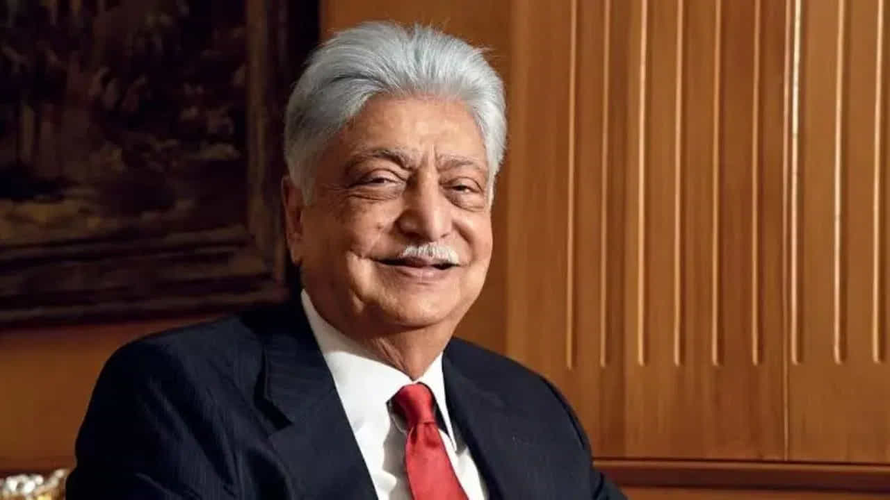 అజీమ్ ప్రేమ్‌జీ స్టాన్‌ఫోర్డ్ విశ్వవిద్యాలయం నుండి ఎలక్ట్రికల్ ఇంజనీరింగ్‌లో పట్టభద్రుడయ్యారు. 1960ల చివరి నుండి ఆయన విప్రో లిమిటెడ్‌కు నాయకత్వం వహిస్తున్నారు. ఈ సంవత్సరం జాబితాలో జెప్టో వ్యవస్థాపకులు కైవల్య వోహ్రా (22), అదిత్ పలిచా (23) వంటి అనేక మంది యువ బిలియనీర్లు ఉన్నారు. వీరితో పాటు రోహన్ గుప్తా (SG ఫిన్‌సర్వ్), శశ్వత్ నక్రానీ (భారత్‌పే) కూడా ఉన్నారు.