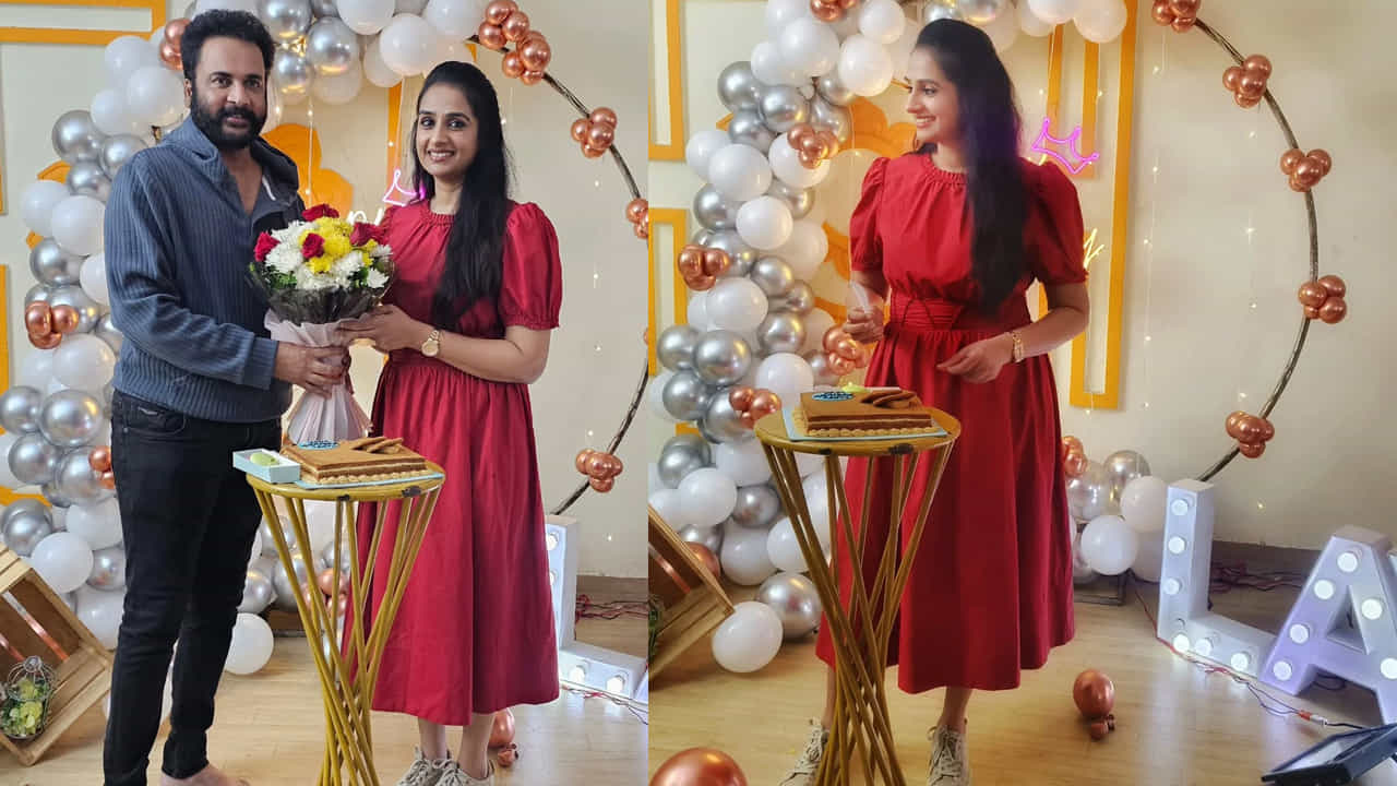 ఇటీవలే నితిన్ నటించిన తమ్ముడు సినిమాతో రీ ఎంట్రీ ఇచ్చింది లయ. అయితే ఈ సినిమా పెద్దగా ఆడలేదు. ప్రస్తుతం మరికొన్ని సినిమాల్లో నటిస్తూ బిజి బిజీగా ఉంటోందీ అందాల తార.