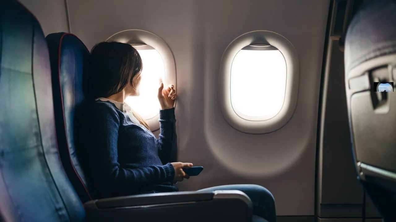 Airplane windows: విమానం కిటికీలు గుండ్రంగానే ఎందుకు ఉంటాయి? అసలు కారణం ఇదే!