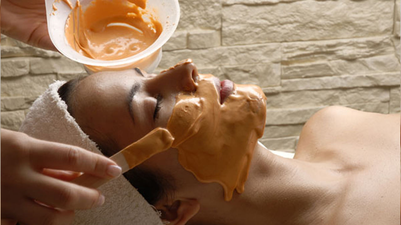 Apply Sandalwood To Face