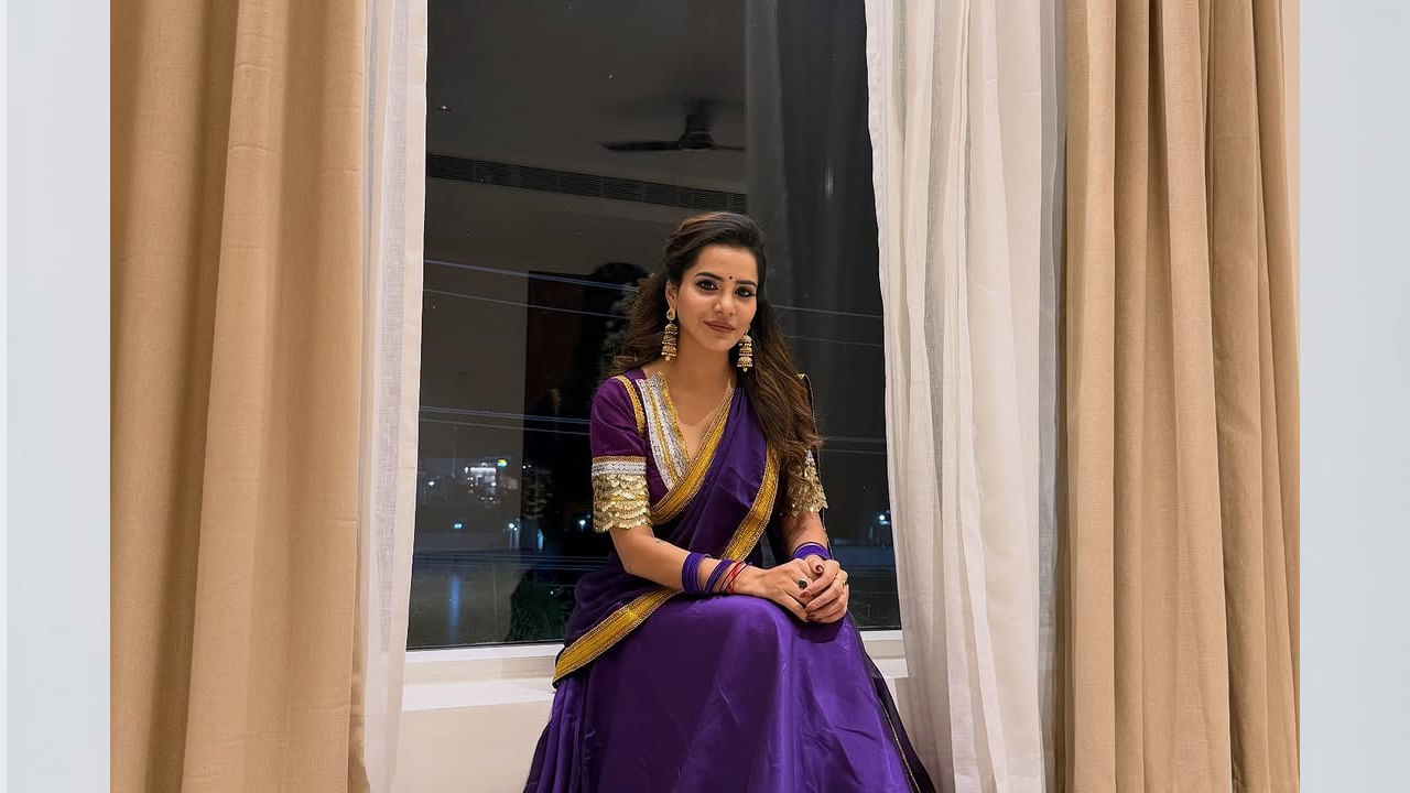 అంతే కాకుండా వివాదాల దర్శకుడు రామ్ గోపాల్ వర్మ ఇంటర్వ్యూతో సంచలనం సృష్టించింది. ఈ ఇంటర్వ్యూ తర్వాత అషూ రెడ్డికి మంచి పాపులారిటీ వచ్చింది. తర్వాత  తెలుగు రియాల్టీ షో బిగ్ బాస్‌లోకి అడుగు పెట్టి మరింత క్రేజ్ సంపాదించుకుంది.