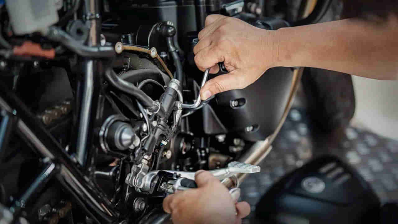 Auto Tips: మీరు ఇలాంటి పొరపాట్లు చేస్తే మీ బైక్ ఇంజిన్ దెబ్బతింటుంది.. జాగ్రత్త