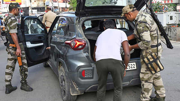 Bihar: ఎన్నికల వేళ డ్రై స్టేట్ బిహార్లో లిక్కర్తో పాటు పెద్ద మొత్తంలో డ్రగ్స్ సీజ్