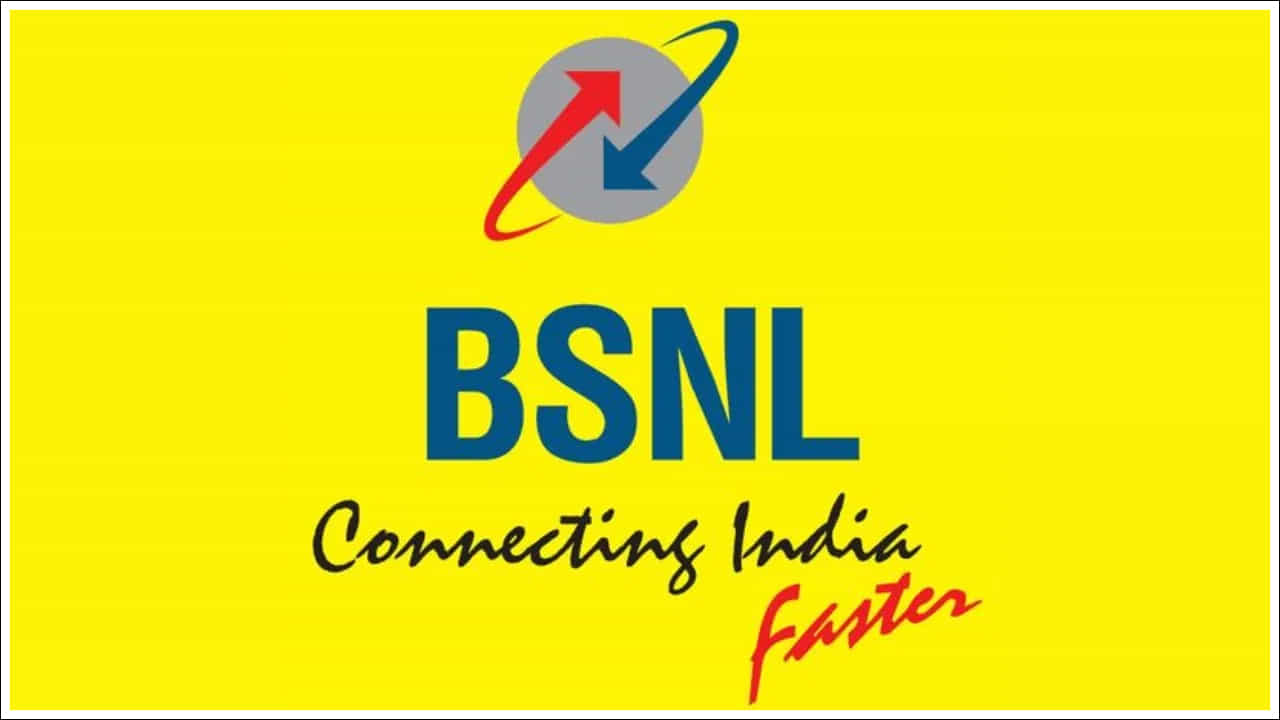  BSNL STV-225 ప్లాన్: STV-225 అనేది రోజుకు 2.5GB డేటా, అపరిమిత వాయిస్ కాలింగ్, రోజుకు 100 SMS లను 30 రోజుల చెల్లుబాటుతో అందించే శక్తివంతమైన ఎంపిక. డేటా పరిమితిని చేరుకున్న తర్వాత వేగం 40 Kbpsకి పడిపోతుంది. ఈ ప్లాన్ చాలా డేటాను ఉపయోగించే వినియోగదారులకు అనువైనది.