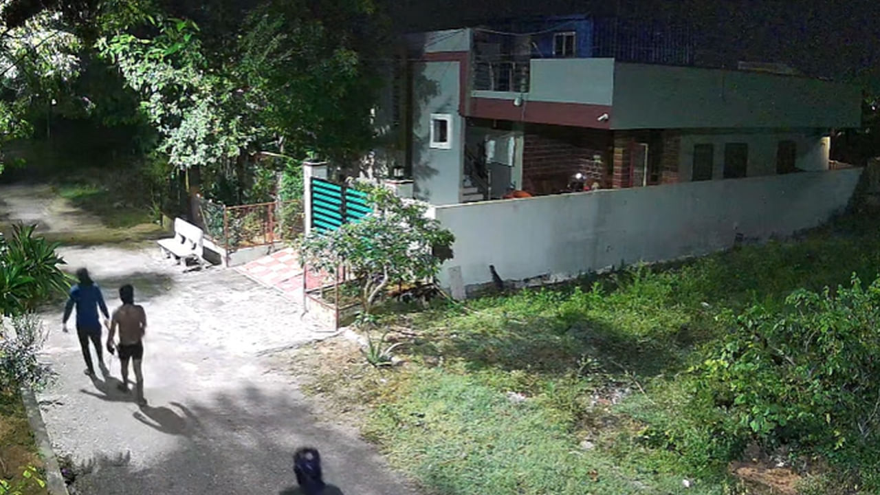 Telangana: ఇదేం కర్మరా భగవంతుడా.! చెడ్డీ గ్యాంగ్ మళ్లీ వచ్చిన్రు.. హైదరాబాదీస్ బీ పరేషాన్ Telangana: ఇదేం కర్మరా భగవంతుడా.! చెడ్డీ గ్యాంగ్ మళ్లీ వచ్చిన్రు.. హైదరాబాదీస్ బీ పరేషాన్