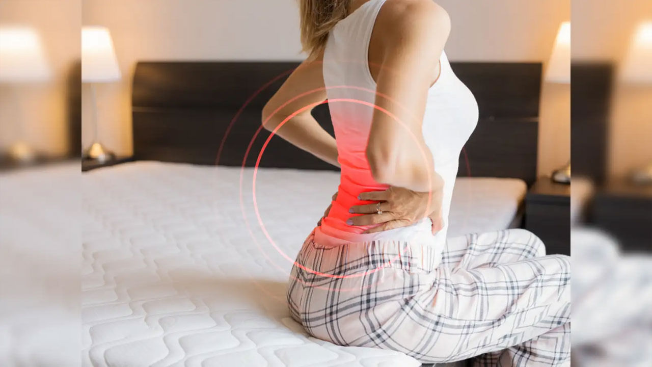 Chronic Back Pain: ఉదయం నిద్ర లేచిన వెంటనే నడుం నొప్పి ఉంటుందా? ఇది ఆ ప్రాణాంతక వ్యాధి తొలి సంకేతం