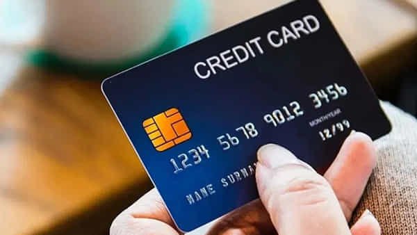 Credit Card: మీరు కొత్త క్రెడిట్ కార్డు తీసుకున్నారా? ఈ తప్పులు అస్సలు చేయకండి!