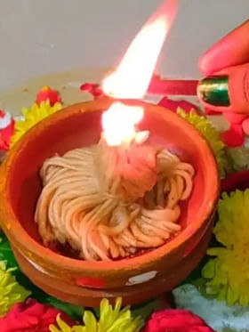 కార్తీక పౌర్ణమి రోజు 365 వత్తులు ఎలా వెలిగించాలి? దీని ఫలితం ఏంటో తెలుసా?