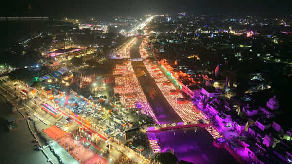 Deepotsav 2025: అయోధ్యలో కళ్లు చెదిరిపోయేలా దీపోత్సవం.. రెండు ప్రపంచ రికార్డులు..