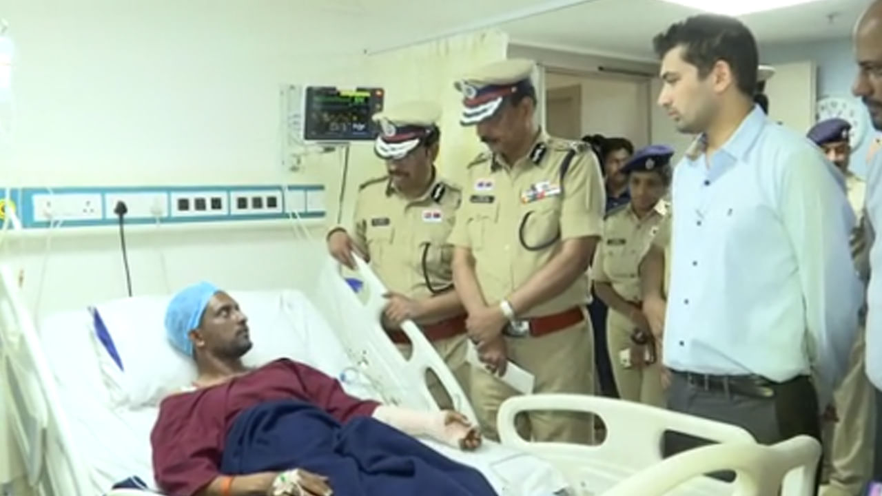 Riyaz Encounter: రియాజ్ దాడిలో గాయపడ్డ ఆసిఫ్ వైద్య ఖర్చులను ప్రభుత్వమే భరిస్తుంది: డీజీపీ శివధర్రెడ్డి