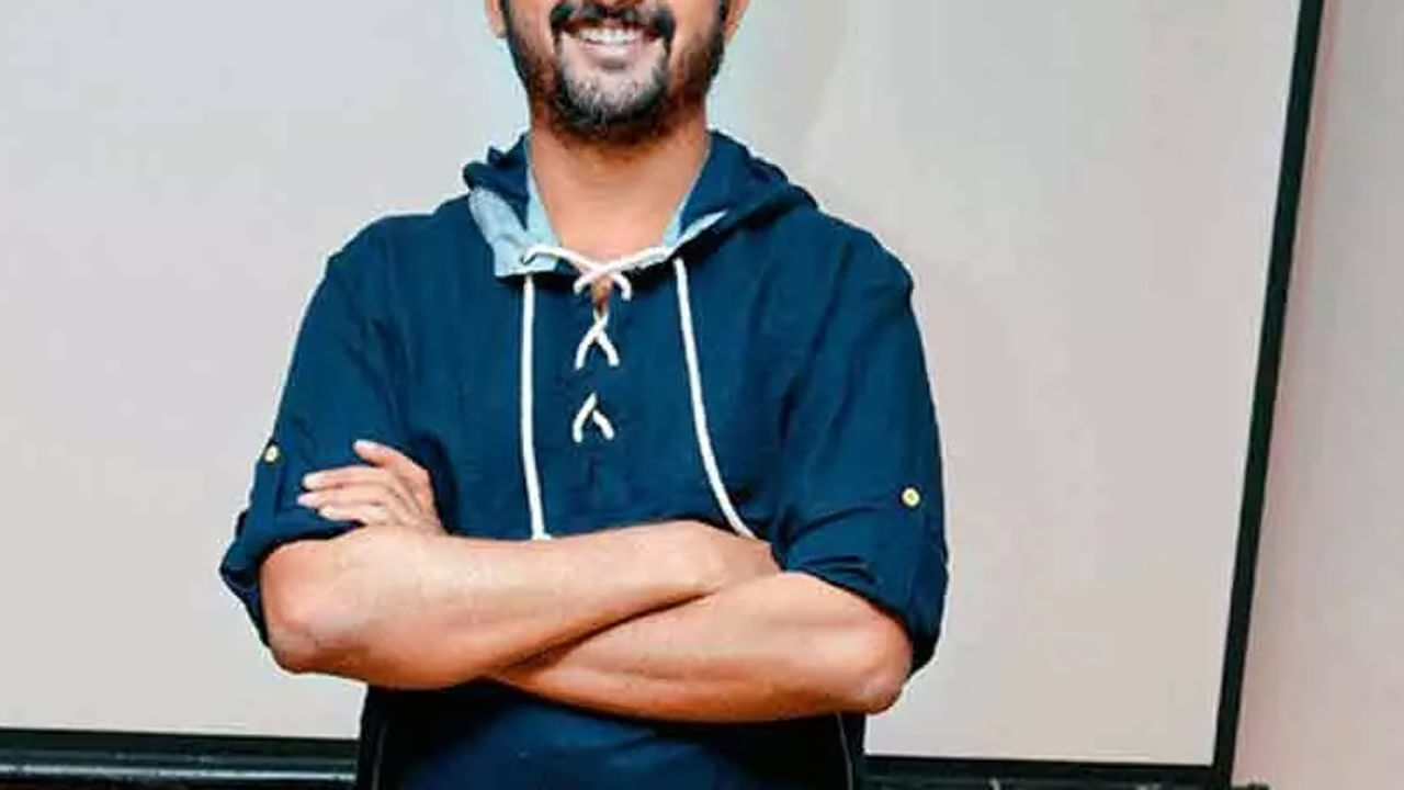 Tollywood: తాను డైరెక్ట్ చేసిన సినిమాను డిస్ట్రిబ్యూటర్తో కొనవద్దని చెప్పి.. కోటి ఫైన్ కట్టిన దర్శకుడు