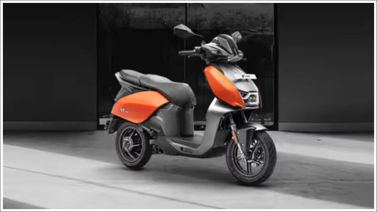  హీరో మోటోకార్ప్ ఎలక్ట్రిక్ విభాగం విడా లైనప్‌లో V2 ప్లస్ ఉంది. దీని ధర రూ.85,300 (ఎక్స్-షోరూమ్). ఇది 3.44 kWh బ్యాటరీ ప్యాక్‌ను కలిగి ఉంది. ఒకే ఛార్జ్‌పై ARAI-సర్టిఫైడ్ 143 కిలోమీటర్ల పరిధిని అందిస్తుందని పేర్కొంది కంపెనీ. విడా V2 ప్లస్ 6 kW ఎలక్ట్రిక్ మోటారుతో మూడు రైడ్ మోడ్‌లతో శక్తినిస్తుంది. ఎకో, రైడ్, స్పోర్ట్. 7-అంగుళాల కన్సోల్, కీలెస్ స్టార్ట్-స్టాప్, క్రూయిజ్ కంట్రోల్, మరిన్ని ఫీచర్లు ఉన్నాయి.