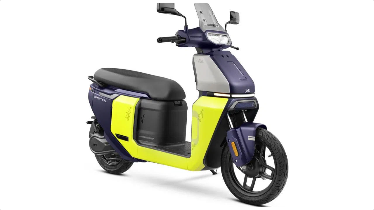  ఆర్బిటర్ అనేది సరసమైన ఎలక్ట్రిక్ స్కూటర్ విభాగానికి కొత్తగా జోడించింది. గత నెలలో ప్రారంభించిన TVS కొత్త ఇ-స్కూటర్ ధర రూ.1.05 లక్షలు (ఎక్స్-షోరూమ్). అయితే, PM ఇ-డ్రైవ్ పథకంతో దీని ధర రూ.1 లక్ష కంటే తక్కువగా ఉంటుంది. ఇది 3.1 kWh బ్యాటరీ ప్యాక్‌ను కలిగి ఉంది. ఇది ఒకే ఛార్జ్‌పై 158 కిలోమీటర్ల క్లెయిమ్డ్ రేంజ్‌తో ఉంటుంది. TVS ఆర్బిటర్‌లో క్రూయిజ్ కంట్రోల్, హిల్-హోల్డ్ కంట్రోల్, 5.5-అంగుళాల LCD కన్సోల్, USB ఛార్జింగ్, OTA అప్‌డేట్‌లు, అనేక ఇతర అధునాతన ఫీచర్లు ఉన్నాయి.