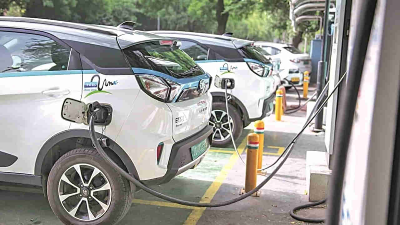 EV: భారీగా తగ్గనున్న ఎలక్ట్రిక్ వాహనాల ధరలు..! శుభవార్త చెప్పిన కేంద మంత్రి గడ్కరీ