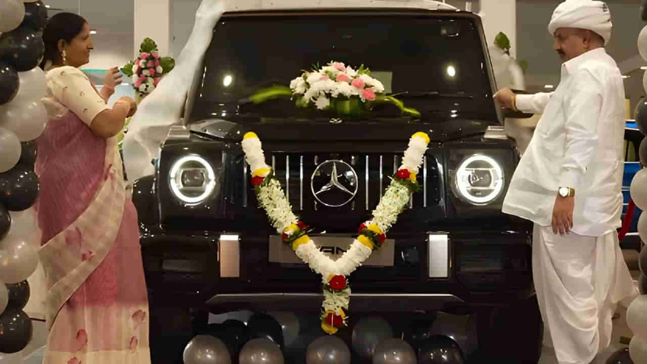 ధోతీ పగడితో వచ్చి 3 కోట్లు ఖరీదైన కారు కొన్న రైతు.. స్నేహంకోసం మూవీని గుర్తుకు తెస్తున్న వీడియో..