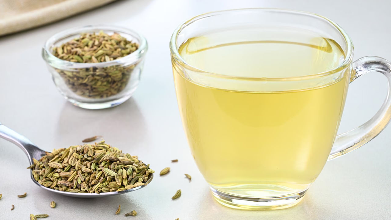 చర్మ సౌందర్యాన్ని పెంచుతుంది: ఈ నీరు మన చర్మానికి ప్రయోజనం చేకూరుస్తుంది. అలాగే శరీర ఉష్ణోగ్రతను నియంత్రిస్తుంది,శరీర వేడిని తగ్గించడంలో సహాయపడుతుంది.ఈ నీటిని రోజూ తాగడం వల్ల మన ముఖం కూడా ప్రకాశవంతంగా మెరుస్తుంది.