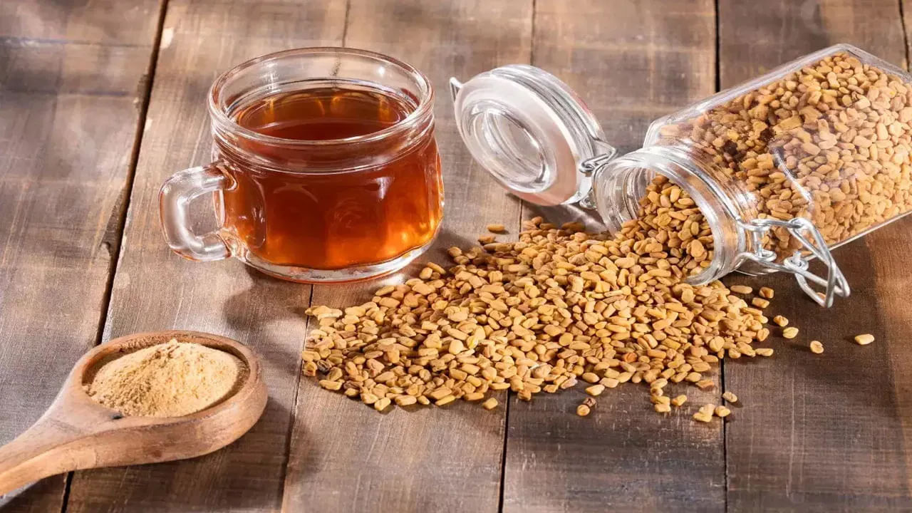 ఇది PCOS లో ఇన్సులిన్ నిరోధకతను తగ్గించడంలో కూడా సహాయపడుతుంది. మెంతుల్లో ఫైబర్‌ సమృద్ధిగా ఉంటుంది. ఆమ్లత్వం, గ్యాస్, మలబద్ధకం వంటి సమస్యలను తగ్గించడంలో సహాయపడతాయి. అందుకే మెంతులు మహిళలు ప్రతి రోజూ ఆహారంలో భాగంగా తీసుకోవాలి.